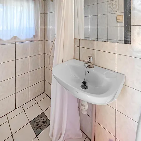 Σπίτι διακοπών Awesome In With Sauna Tjorhom